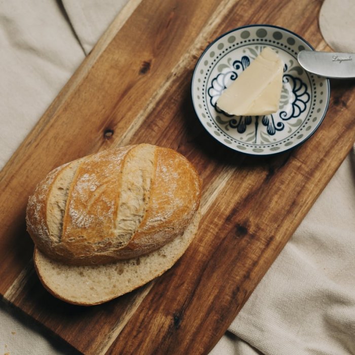 Brotzeit mit Meenzer und Butter